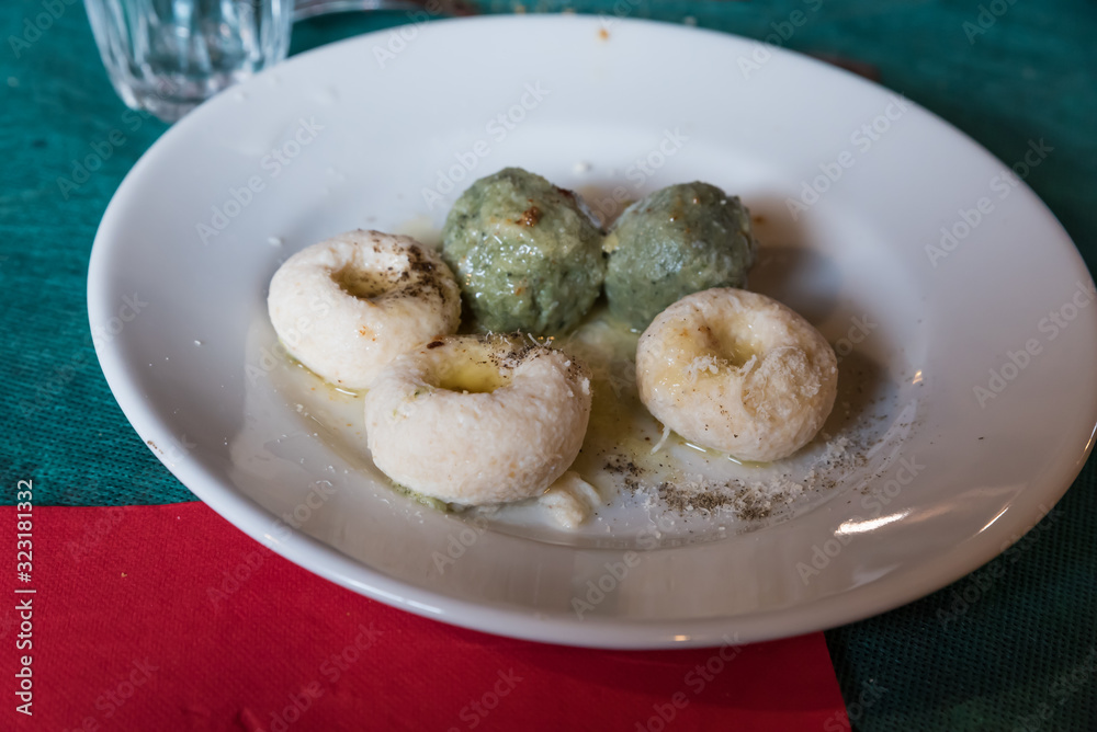 Gnocchi with ricotta and nettle Gnocchi with ricotta and nettle