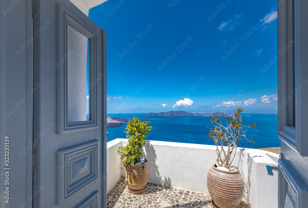 Ταπετσαρία Beautiful view of picturesque town in Santorini, caldera and volcano on the Mediterranean Sea
