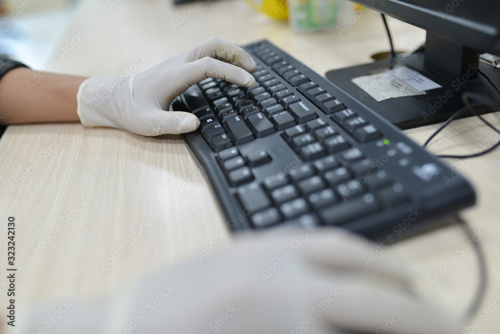 Using medical gloves will limit the spread of coronavirus next to medical masks Using medical gloves will limit the spread of coronavirus next to medical masks