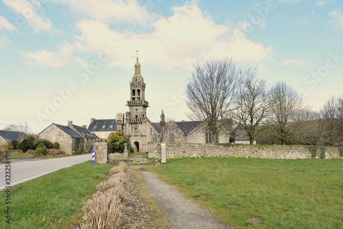 Chapelle de Sainte Marie du Ménez Hom dans le village de Plomodiern dans le Finistère en Bretagne photo
