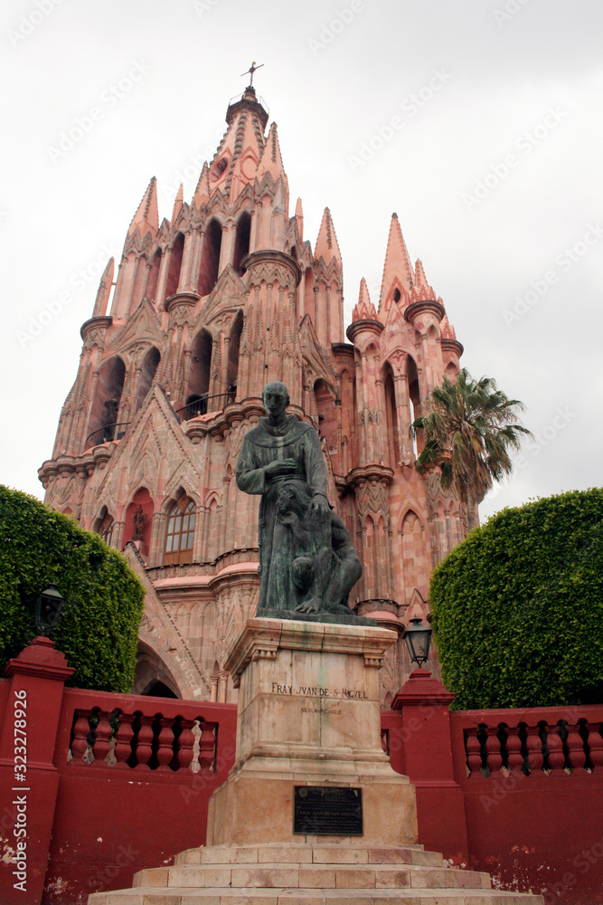 San Miguel de Allende church Guanajuato Mexico colinal city