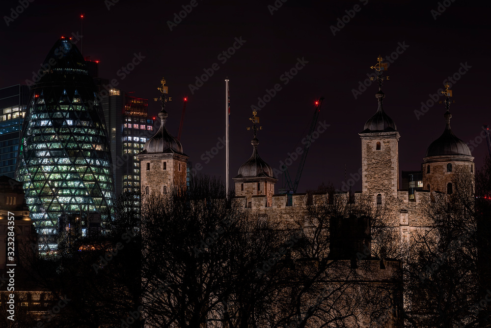 Naklejka premium The old tower and the New, Tower of London and The Gherkin
