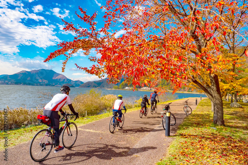 Kawaguchiko. Japan. Bike ri...