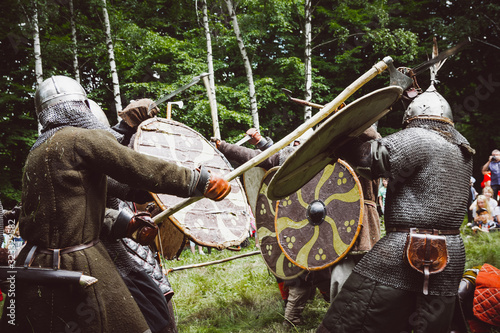 wojowie wczesnego średniowiecza