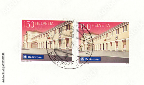 Briefmarke stamp Helvetia Schweiz Swiss gestempelt used frankiert 15ß Bellinzona Bahnhof station Post letter mail Brief Gebäude building photo