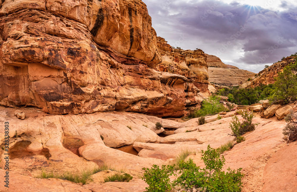 Hiking Trail to the Hickman Bridge in Capitol Reef National Park