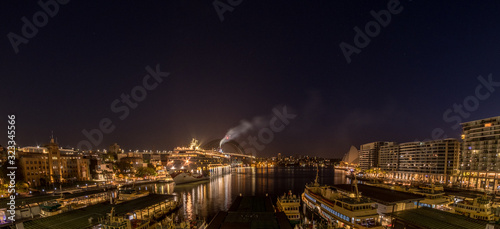 Sydney Harbour before dawn © Tim