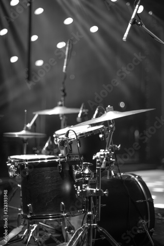 Fotografering drums on stage before a concert