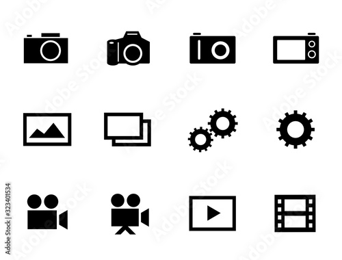 カメラ、写真、動画などのアイコンセット。デジタルカメラ、一眼レフカメラ、カメラの背面などのイラスト。設定を表す歯車のアイコン。動画や映像をイメージしているビデオカメラのシンプルなシルエットのアイコン。