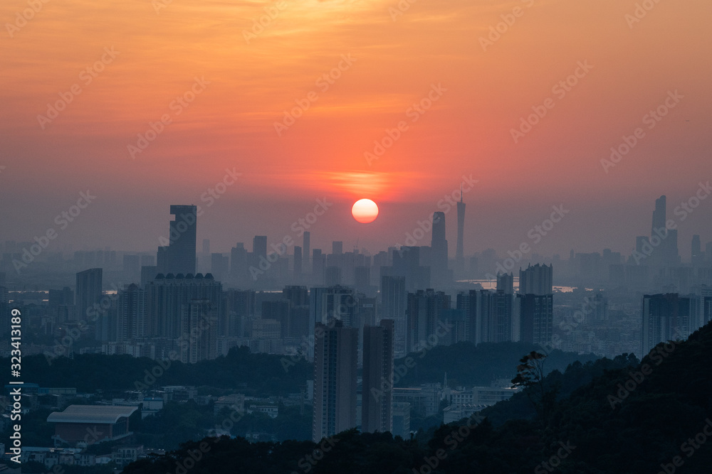 Fototapeta premium city skyline at dusk 