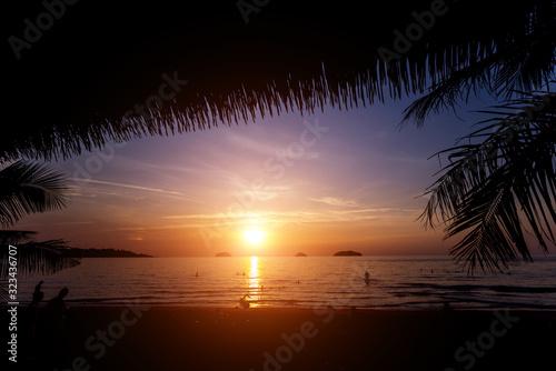 Fototapeta Naklejka Na Ścianę i Meble -  Beautiful sunset at the beach in the tropics. Sky and ocean