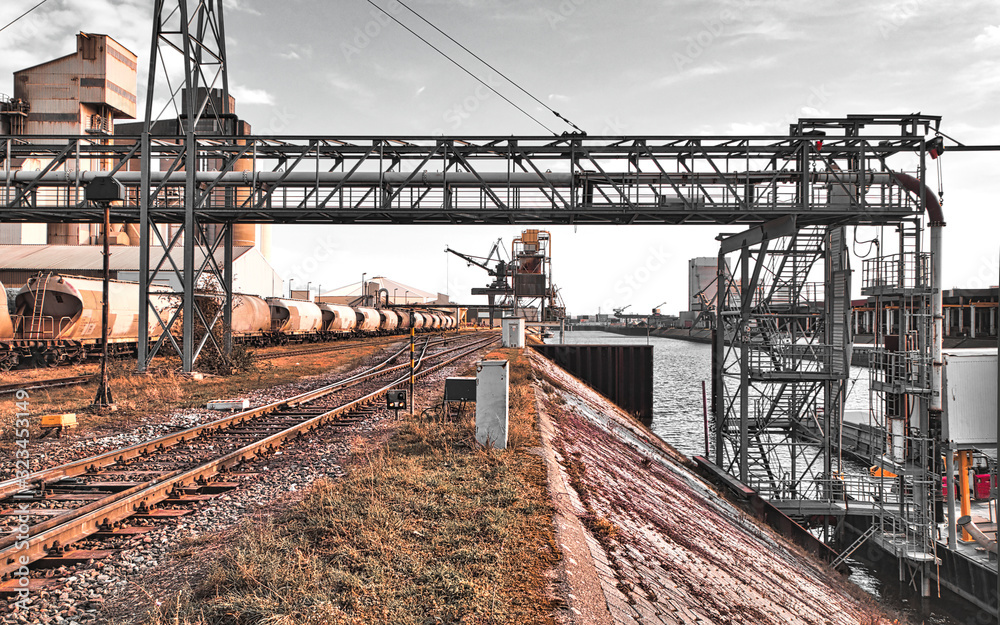 Naklejka premium Der Industrie Hafen in Neuss