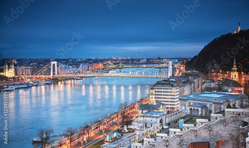 View on the Elisabeth Bridg...
