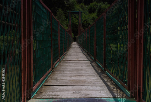Fototapeta Naklejka Na Ścianę i Meble -  Wiszący most
