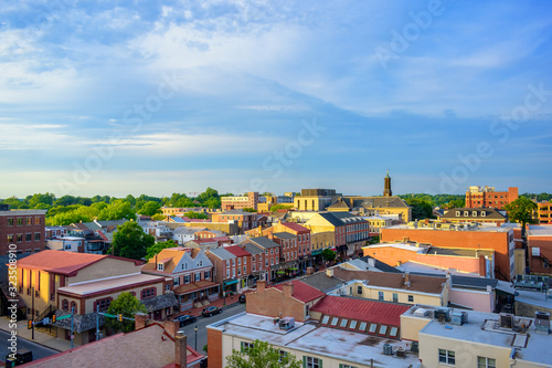 Carta da parati panorama of suburban area and aerial view with sunny blue sky in Summer West Che