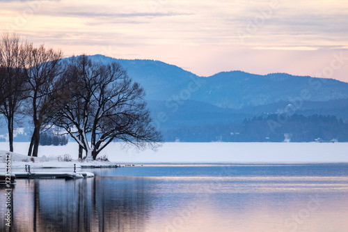 Lac Memphrémagog en hiver, Magog, Québec Canada