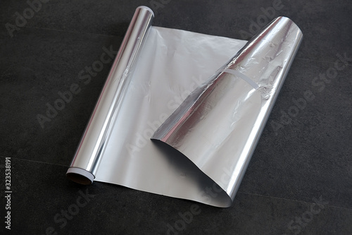 aluminum foil, aluminum foil in the form of rolls
