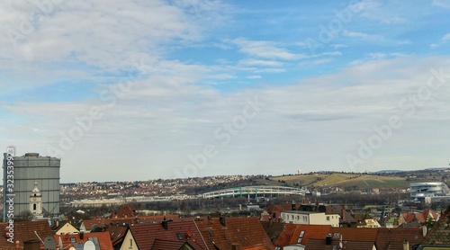 Panorama-Ansicht des östlichen Teils von Stuttgart mit dem Gaskessel, der Kirche des Stadtteils Gaisburg und dem Stadion photo