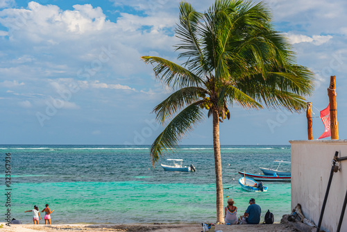 Fototapeta Naklejka Na Ścianę i Meble -  View of the dock of Puerto Morelos in Mexico