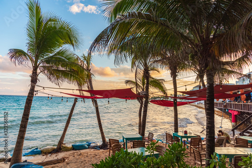 Bar near the Caribbean shore in Mexico © Overburn
