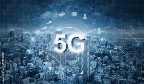 5g internet technology and network connection technology in the city