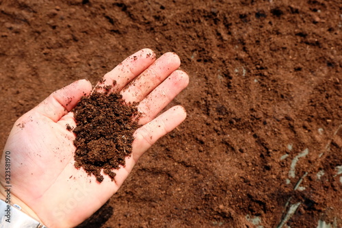 Unused coffee grounds are useful. By drying it to be used as fertilizer for all plants and scrubs