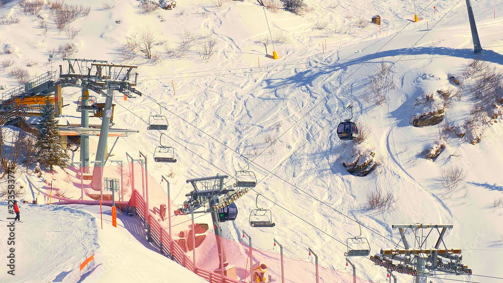 Obraz premium Engelberg-Titlis mountain station of the cable car - travel photography