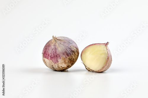 Small solo single clove garlic monobulb garlic single bulb garlic pearl garlic