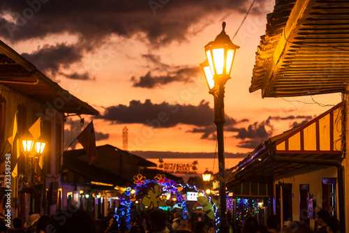 Cuadro en lienzo lights in salento