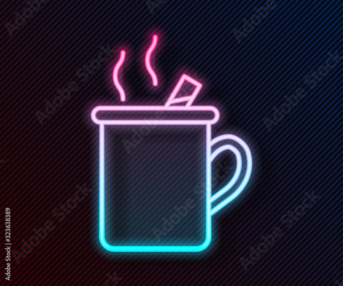 Glowing neon line Mulled wine with glass of drink and ingredients icon isolated on black background. Cinnamon stick, clove, lemon slice. Vector Illustration