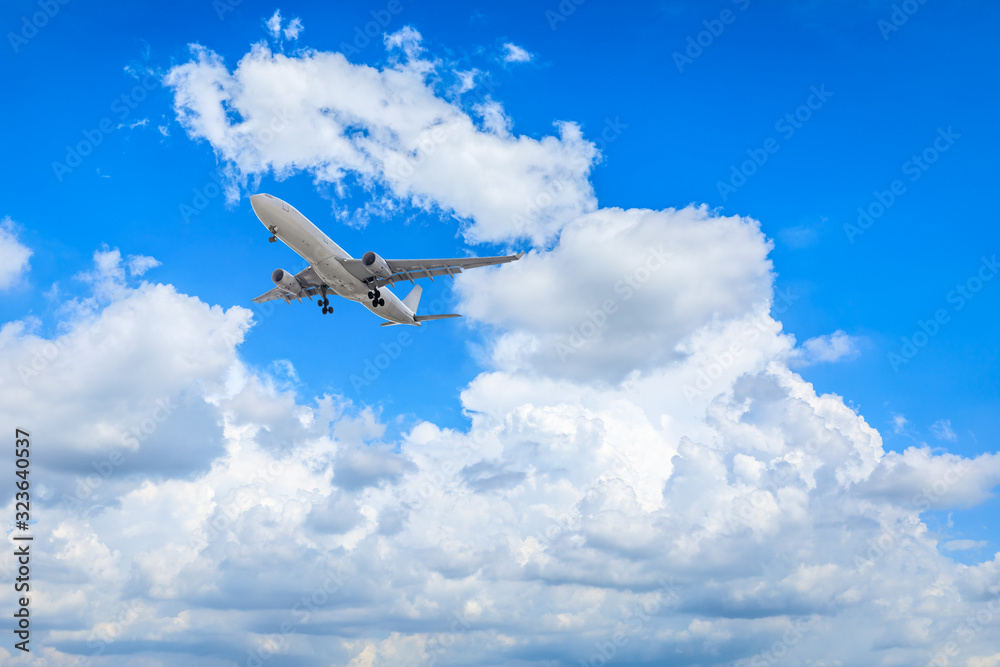 High-altitude airplane and beautiful sky in spring High-altitude airplane and beautiful sky in spring