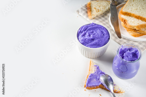 Ube Halaya. Halayang Ube. Trendy purple halaya yam jam, Filipino sweet and sour breakfast spread recipe, in different jar with toasted bread