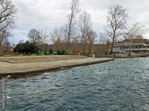 Zurich Lake (Zürichsee, Zurichsee or Zuerichsee) in the area of Zurichhorn Park (Zürichhorn or Zuerichhorn) and the Tiefenbrunnen public bath - Zürich (Zurich or Zuerich), Switzerland photo