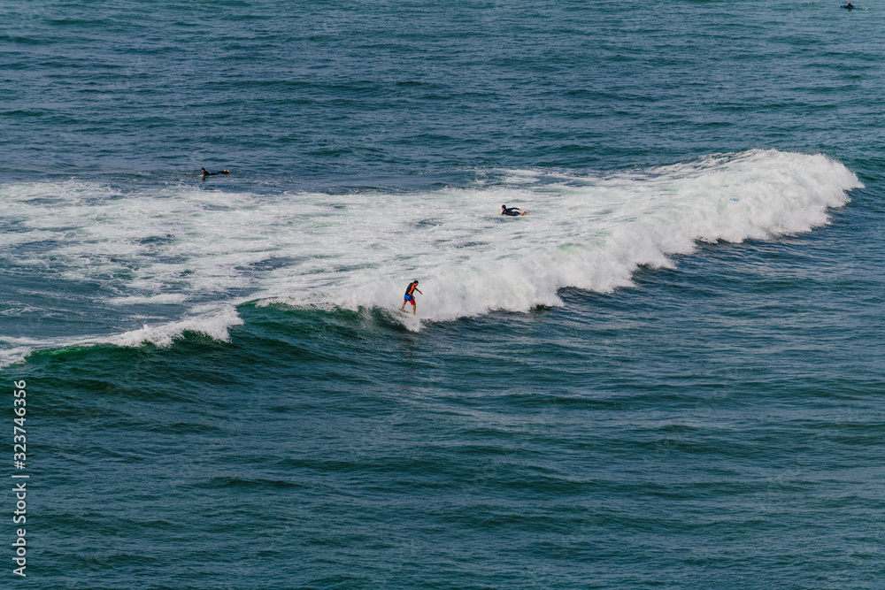Naklejka premium Beautiful waves of the coast of the Basque country. Northern spain