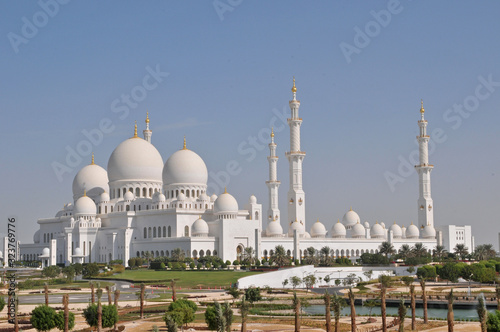 Fotografie Sheikh Zayed Grand Mosque in Abu Dhabi, the capital city of United Arab Emirates