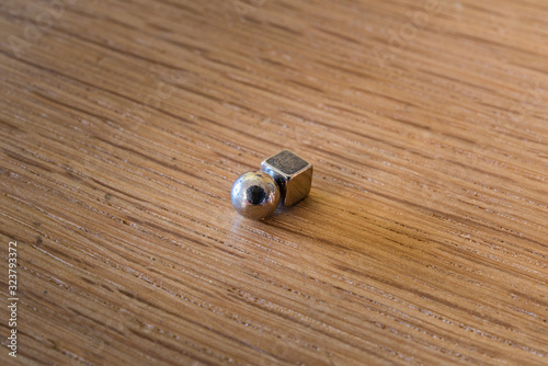 magnets thinking out of the box
