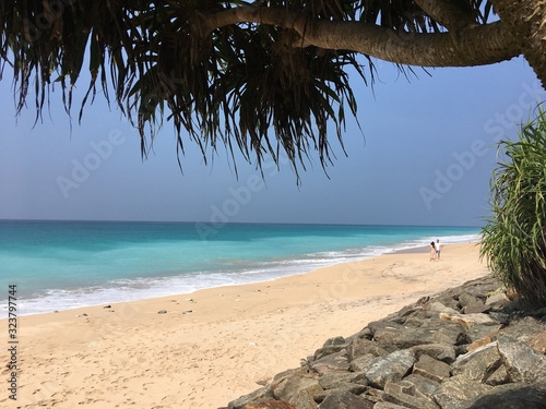 Fototapeta Naklejka Na Ścianę i Meble -  View ocean and sand beach tropical island Sri Lanka