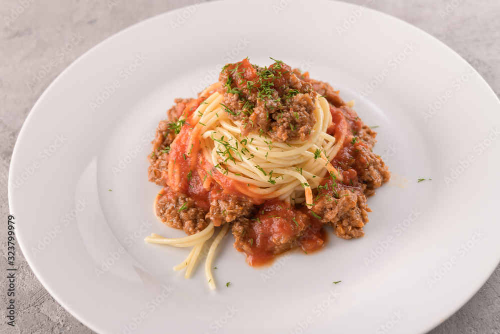 pasta bolognese with ground beef