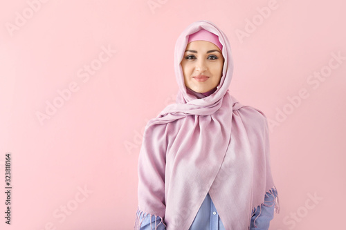 Beautiful Arab woman on col...