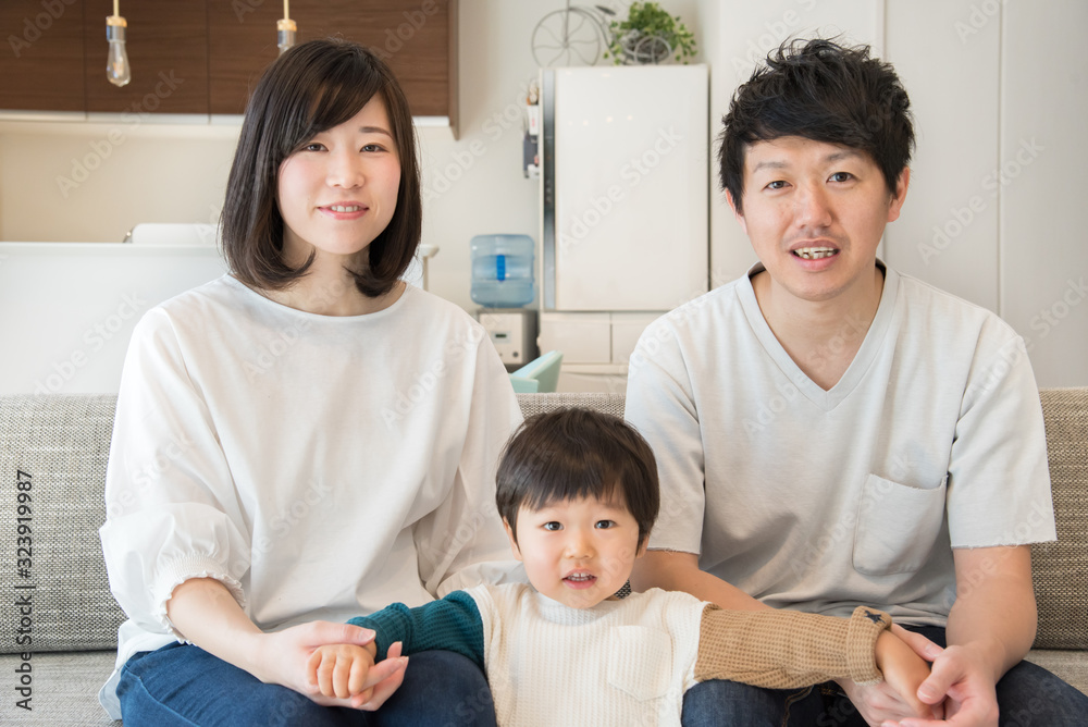 Obraz premium 若い家族