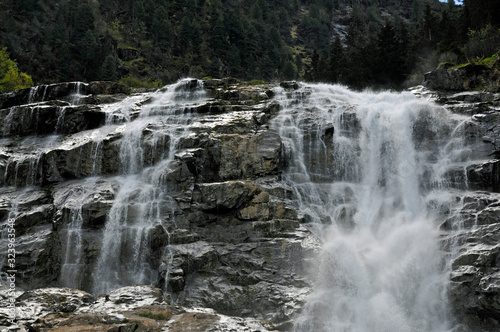 stubaital  grawa-wasserfall