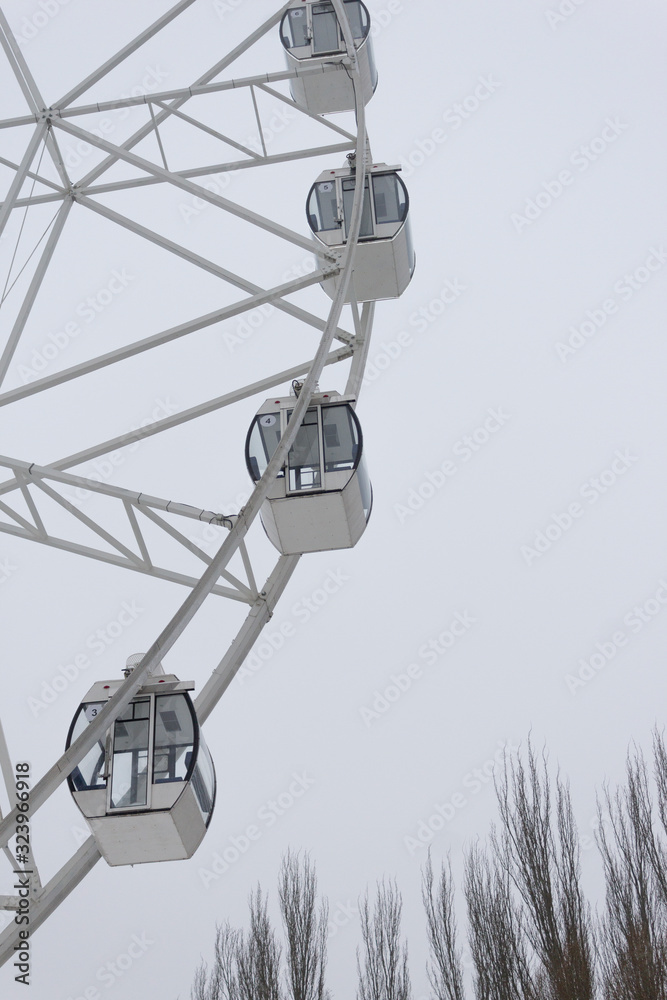 ferris wheel in Gagarin park in the city of Samara ferris wheel in Gagarin park in the city of Samara