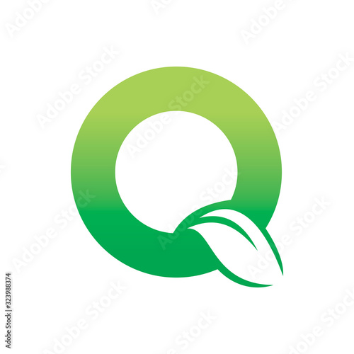 green nature leaf letter q logo design