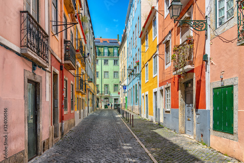 Fototapeta Naklejka Na Ścianę i Meble -  Street in Lisbon, Portugal