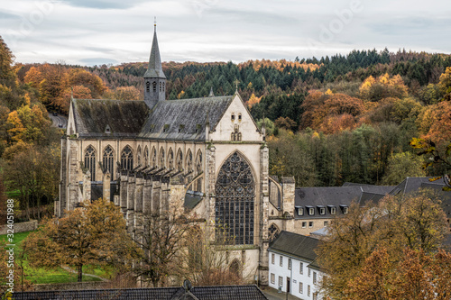 Altenberger Dom in Herbst