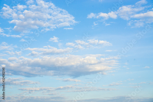 Blue sky with fluffy white cloud sunny day © themorningglory