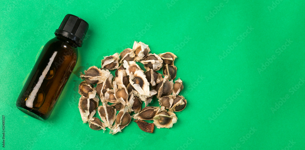 Moringa seed oil - Moringa oleifera Moringa seed oil - Moringa oleifera