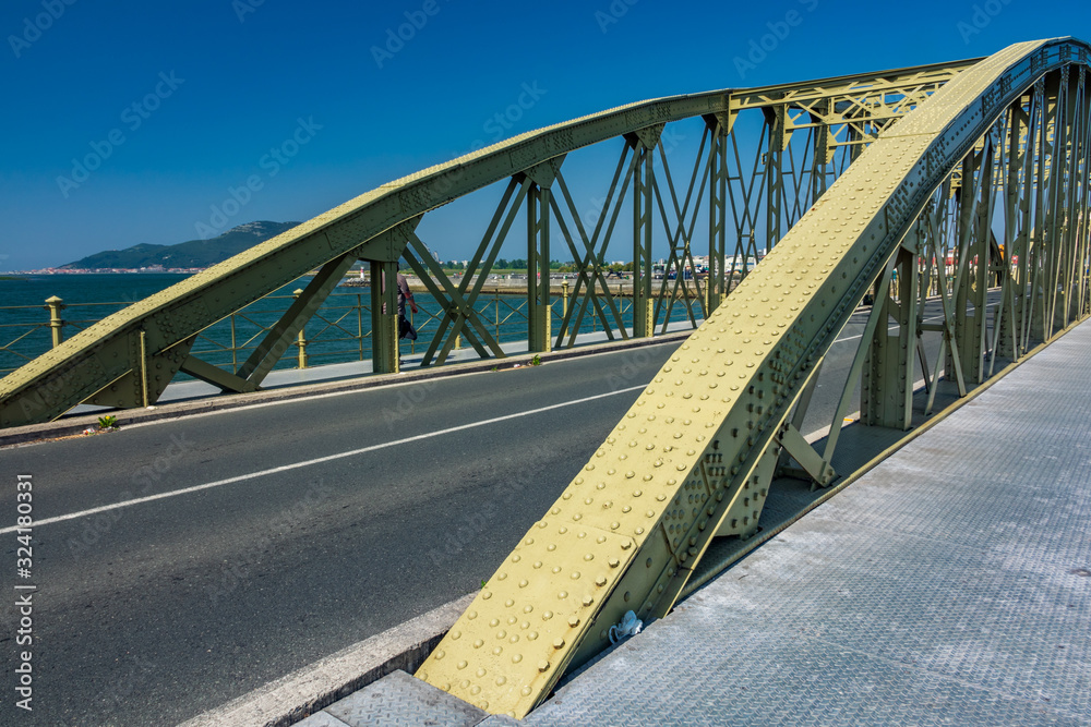 Treto iron bridge over the Limpias river