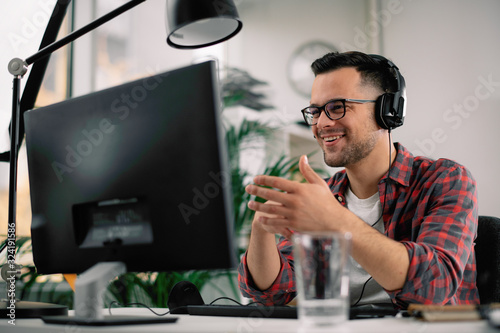Tableau sur toile Businessman on video call