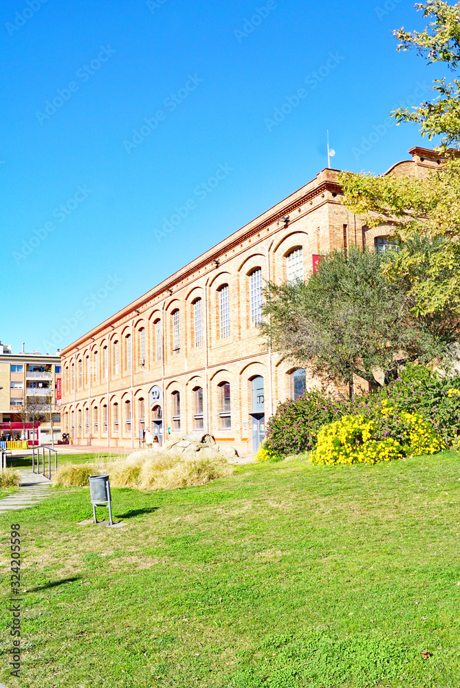 Antigua fábrica rehabilitada como casa de la cultura de Masquefa, Barcelona, Catalunya, España, Europa
